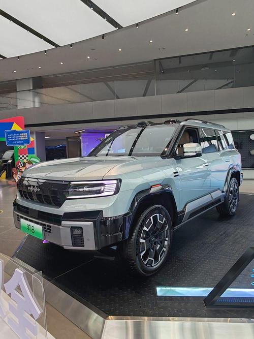 佛山111比亚迪方程豹硬派越野的爆款，英菲尼迪35周年与你共成长